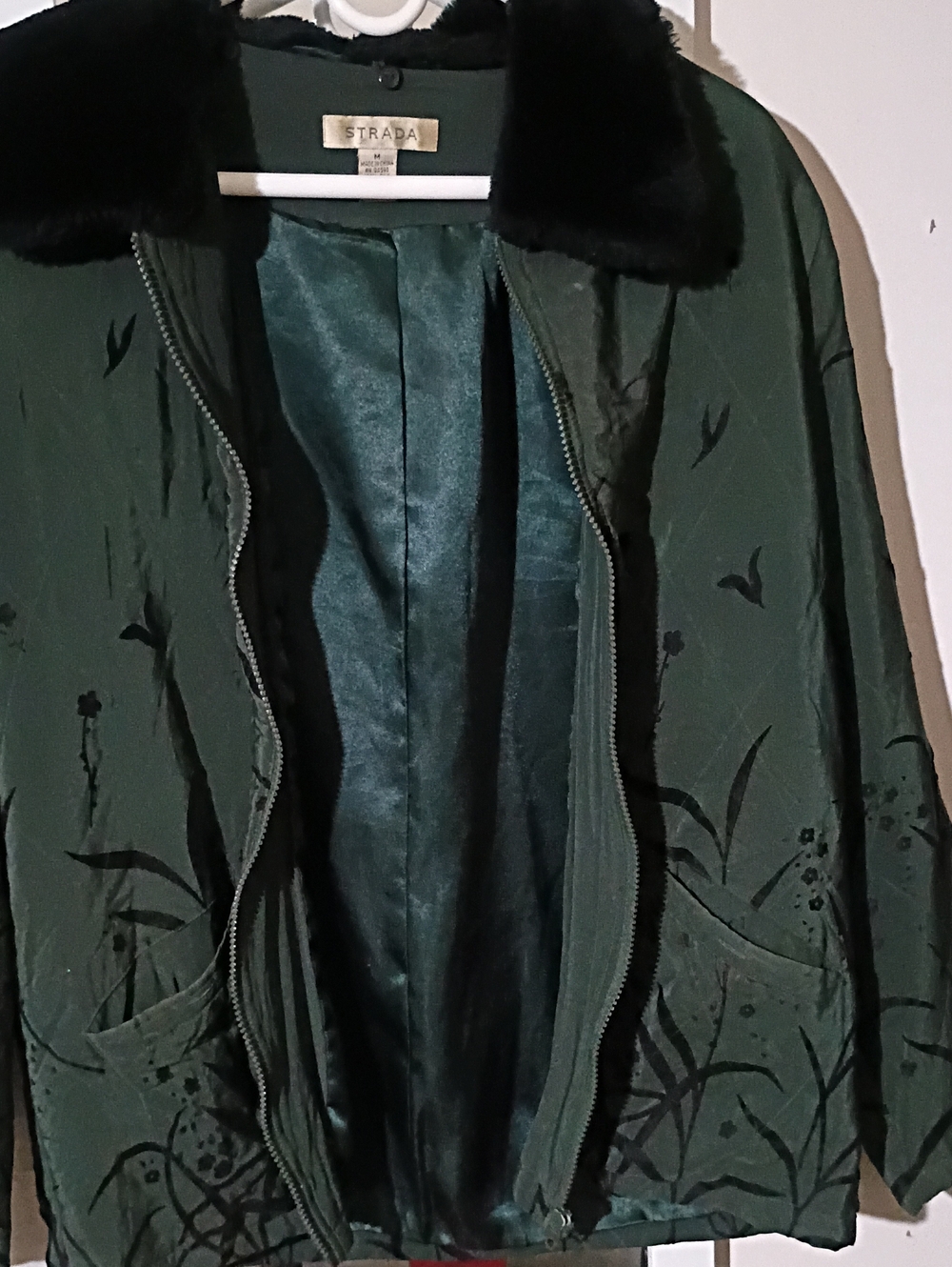 Strada Vintage 100% Silk Coat (M) Absolutely Stunning Very Rare!